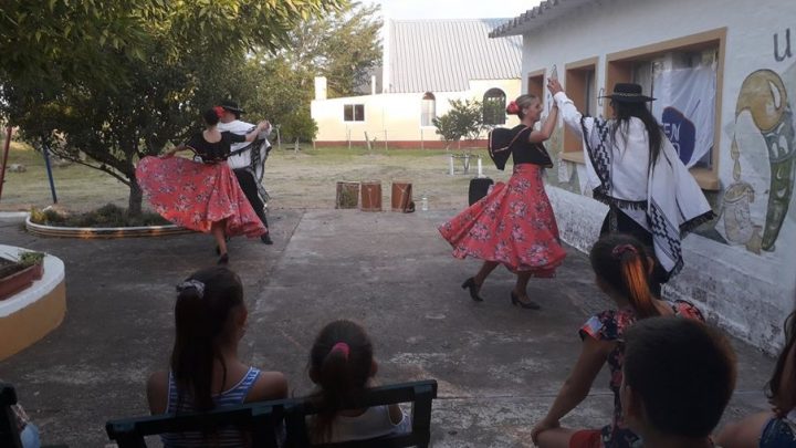 04.03.2020 Grupo de Danza Reencuentro participó de actividad en la Escuela N°16