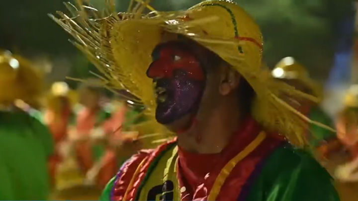 08.02.2024 Espectáculo de Carnaval en Mevir: Una noche llena de color y alegría