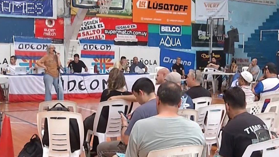 ADEOM de Montevideo detiene actividades para asamblea sobre nuevo convenio