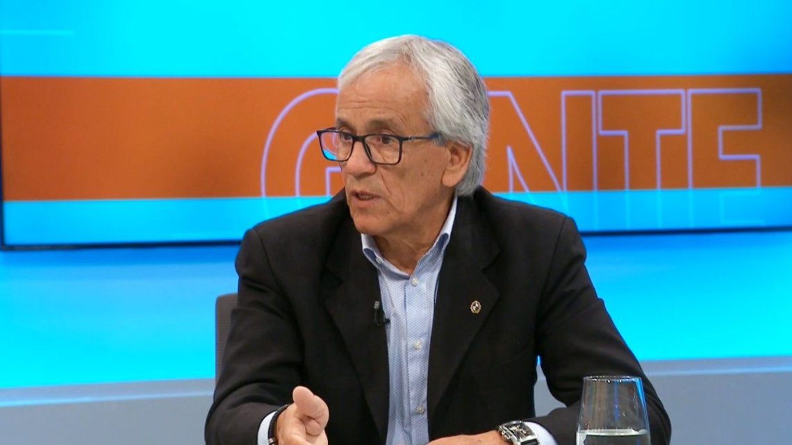 Juan Castillo: "Para la sociedad, la imagen de que las calles estén patrulladas por camiones del Ejército no es una buena cosa"