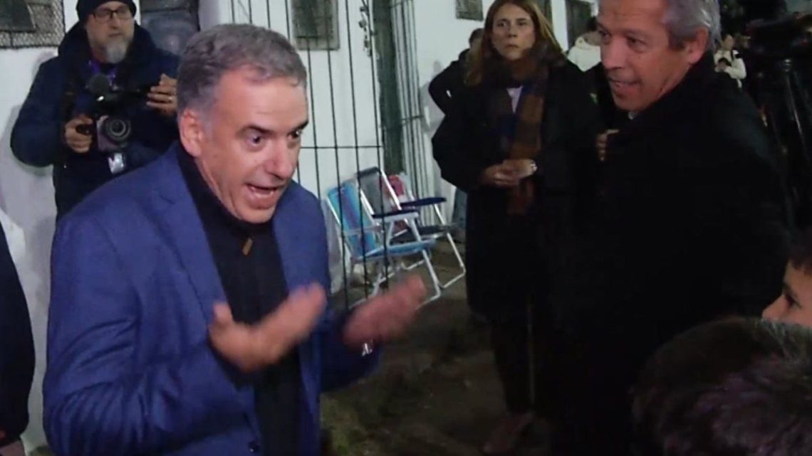 «Presidente, ¿me hace el six seven?»: Orsi se une al fenómeno viral por solicitud de un niño