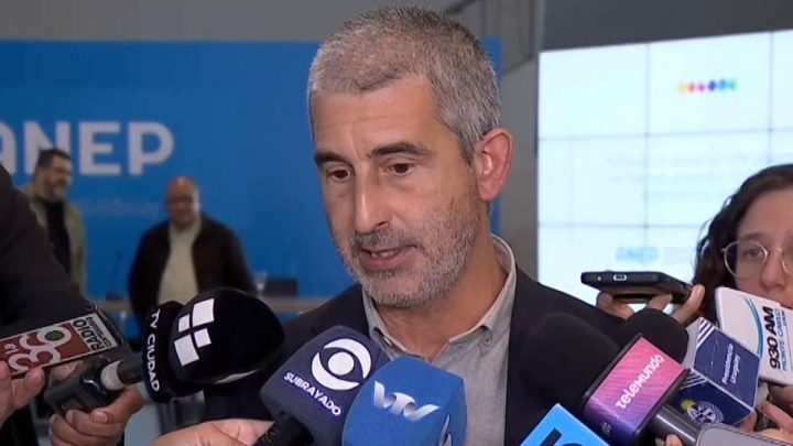 Caggiani (Anep) confirma acuerdo con Orsi por donación de su camioneta: priorizará seguridad infantil y Anep gestionará gastos